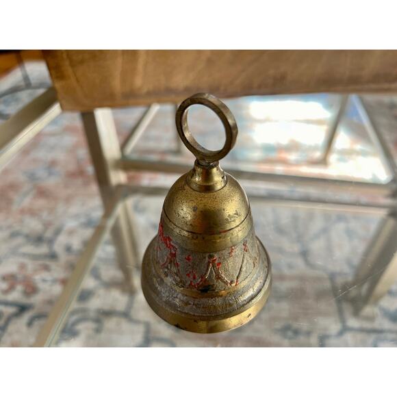 Vintage Brass Bell - School Bell- Patina - Christmas Gold Bell Vintage Metalware - Picture 4 of 8